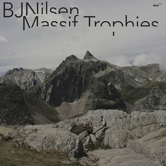 BJ NILSEN Massif Trophies